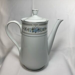 Coffee Pot and Lid Elington Collection by Wade Fine China of Japan